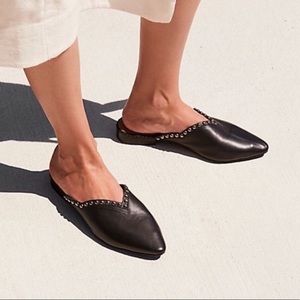 NWOT Free People Newport Mules Size 7